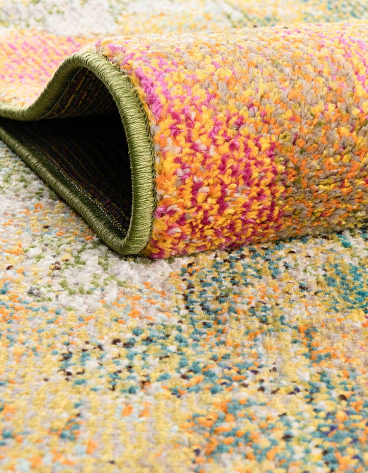 Detail image of  4' x 4'  Washable Haerfest Round Rug