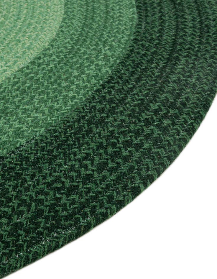 Detail image of  5' 1 x 5' 1  Hand Hand Braided Wool Round Rug