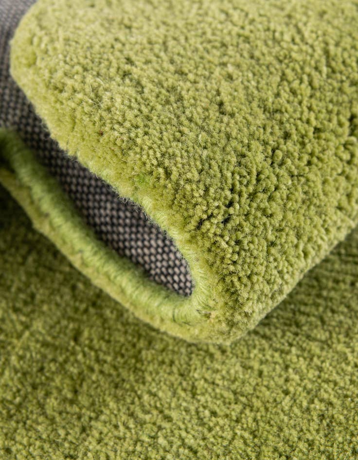 Detail image of  5' 1 x 5' 1 Happy Rugs Funky Flower Wool Round