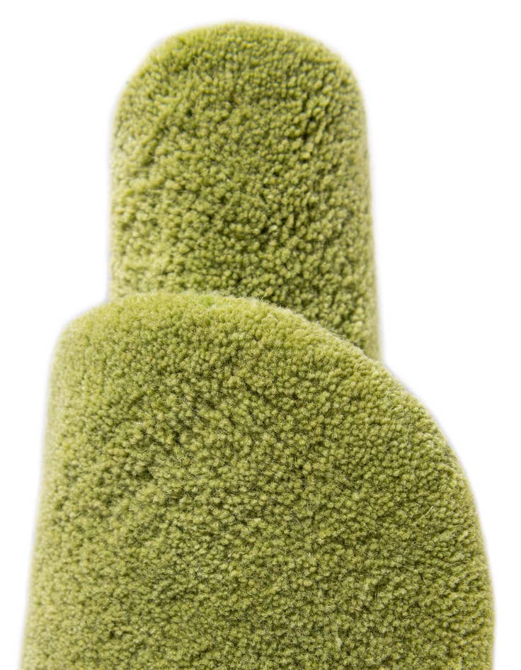 Detail image of  5' 1 x 5' 1 Happy Rugs Funky Flower Wool Round