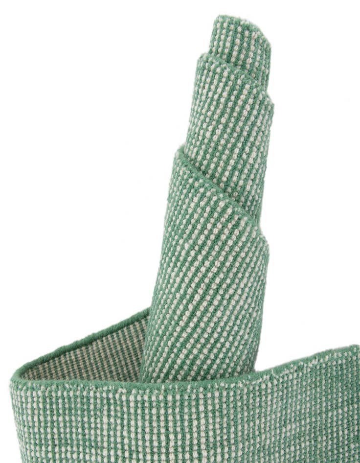 Detail image of  5' 3 x 5' 3  Hand Woven Jill Zarin English Manor Farmhouse Wool Round Rug