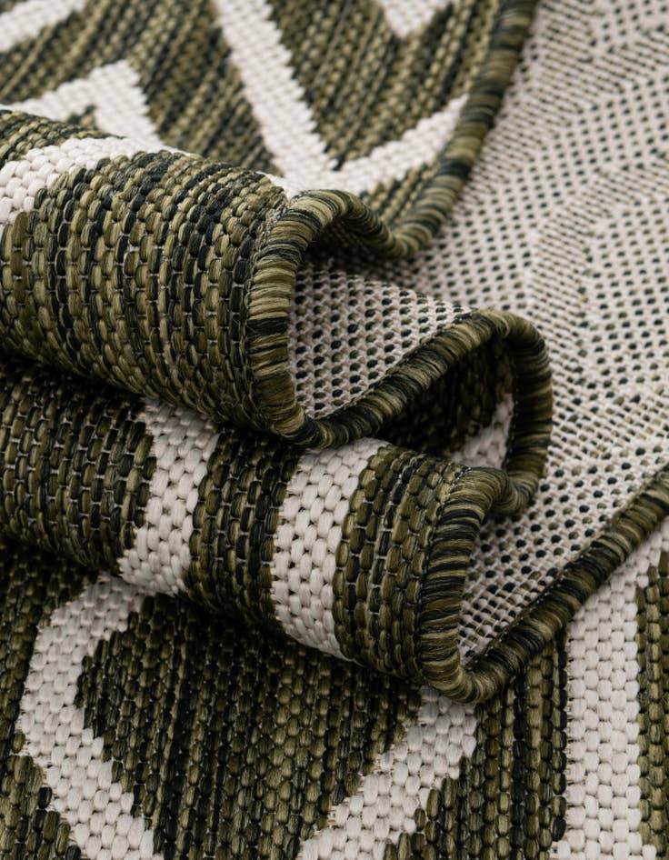 Detail image of  4' x 4'  Washable Jill Zarin Turks and Caicos Indoor / Outdoor Round Rug