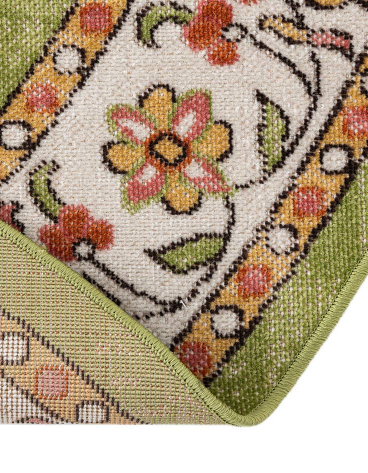 Detail image of  5' 3 x 5' 3 Lucerne Round Rug