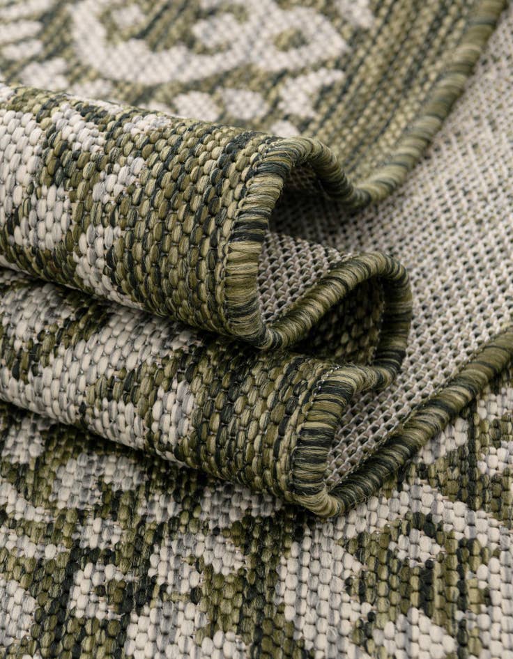 Detail image of  13' x 13'  Washable Border Indoor / Outdoor Round Rug