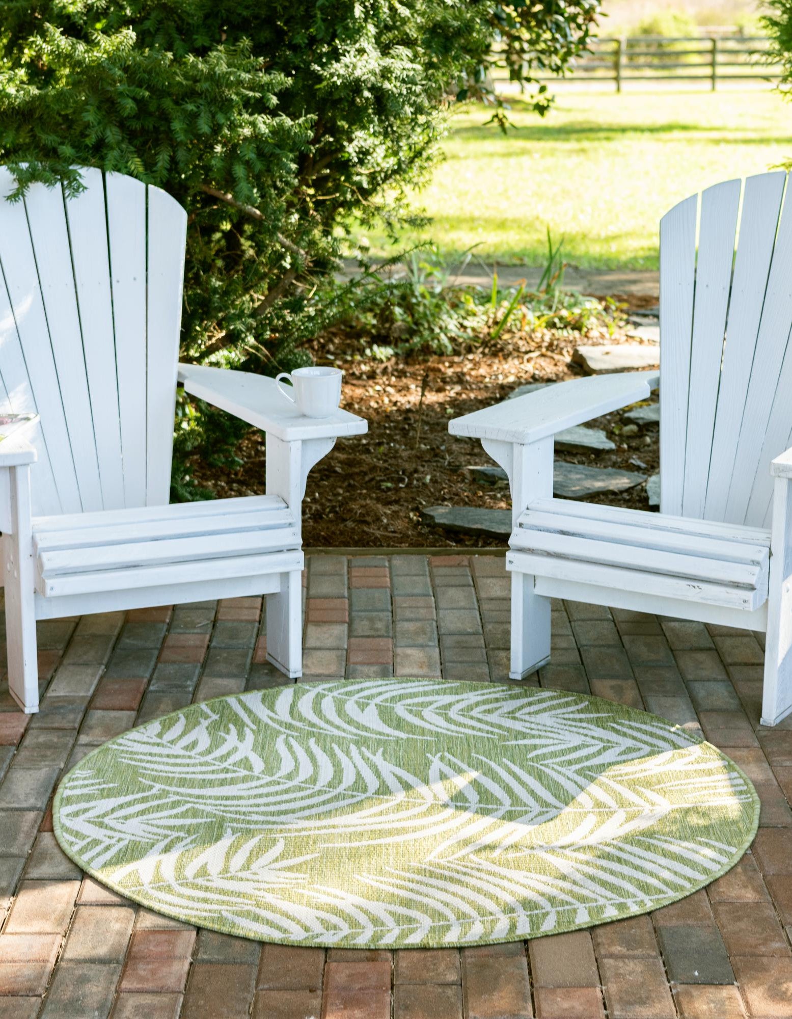 Green 4' x 4' Botanical Indoor / Outdoor Round Rug | Rugs.com