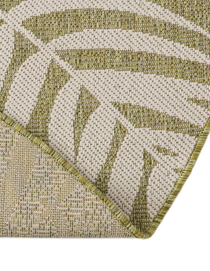 Detail image of  13' x 13'  Washable Botanical Indoor / Outdoor Round Rug