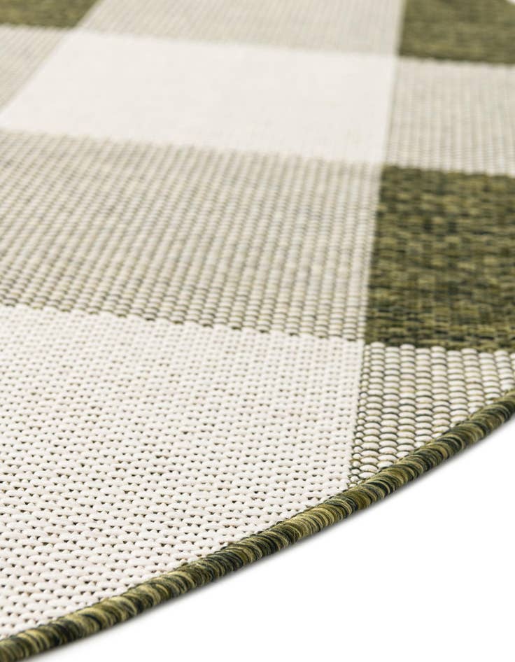 Detail image of  7' 10 x 7' 10  Washable Checkered Indoor / Outdoor Round Rug