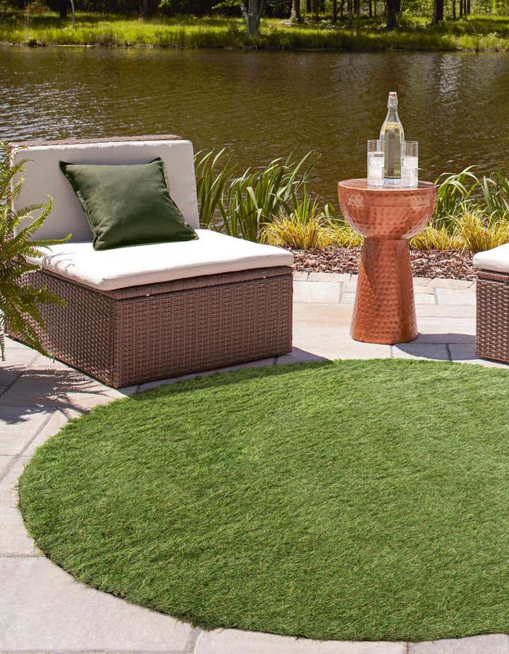 Green 4' x 4' Washable Grass Indoor / Outdoor Round Rug | Rugs.com