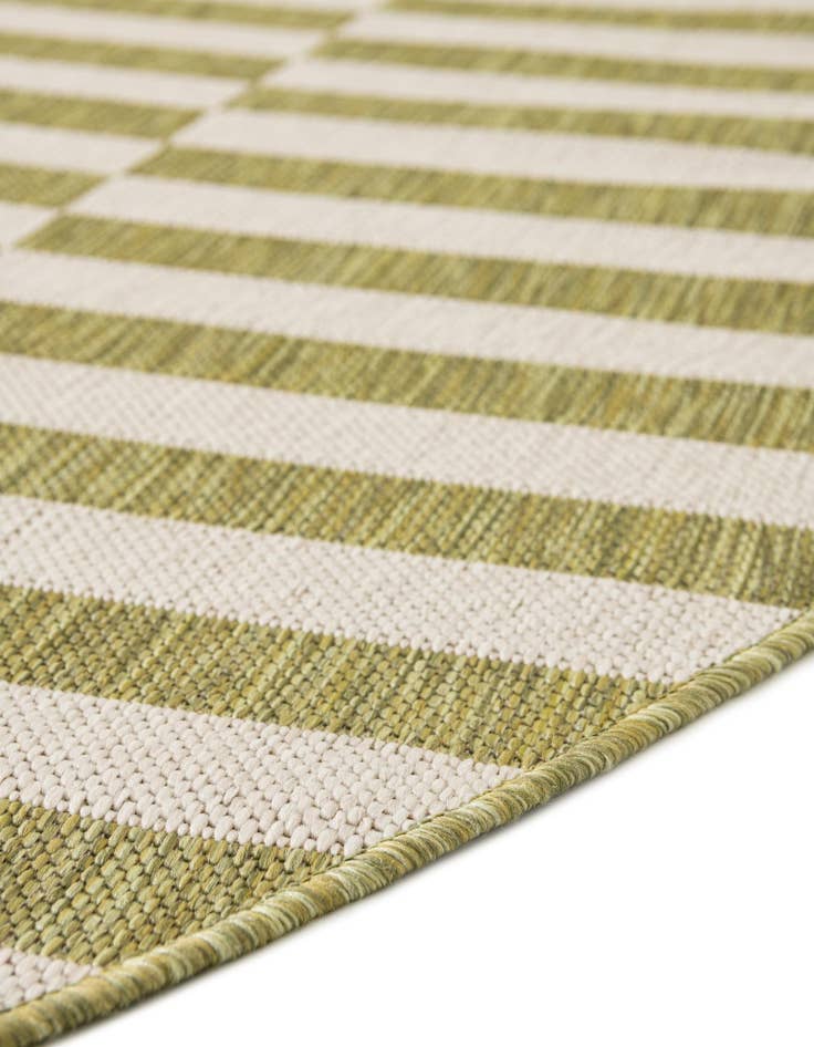 Detail image of  7' 10 x 7' 10  Washable Ribbon Indoor / Outdoor Round Rug