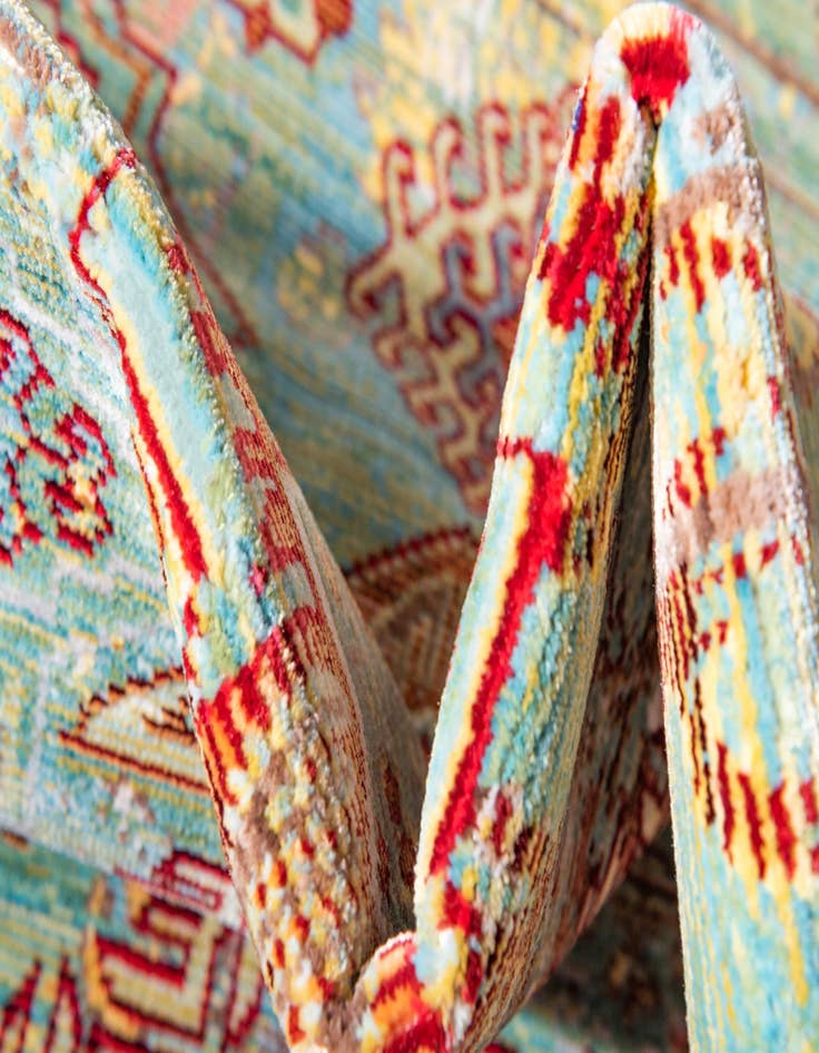 Detail image of  2' 7 x 9' 10 Alexis Runner Rug