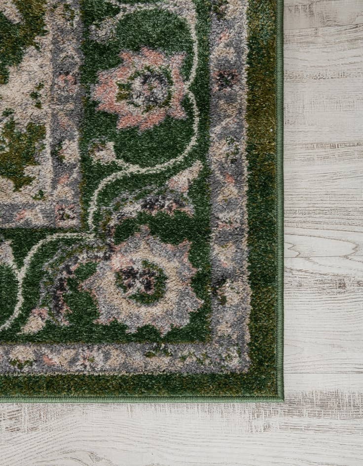 Detail image of  2' 7 x 10' Aurelia Runner Rug