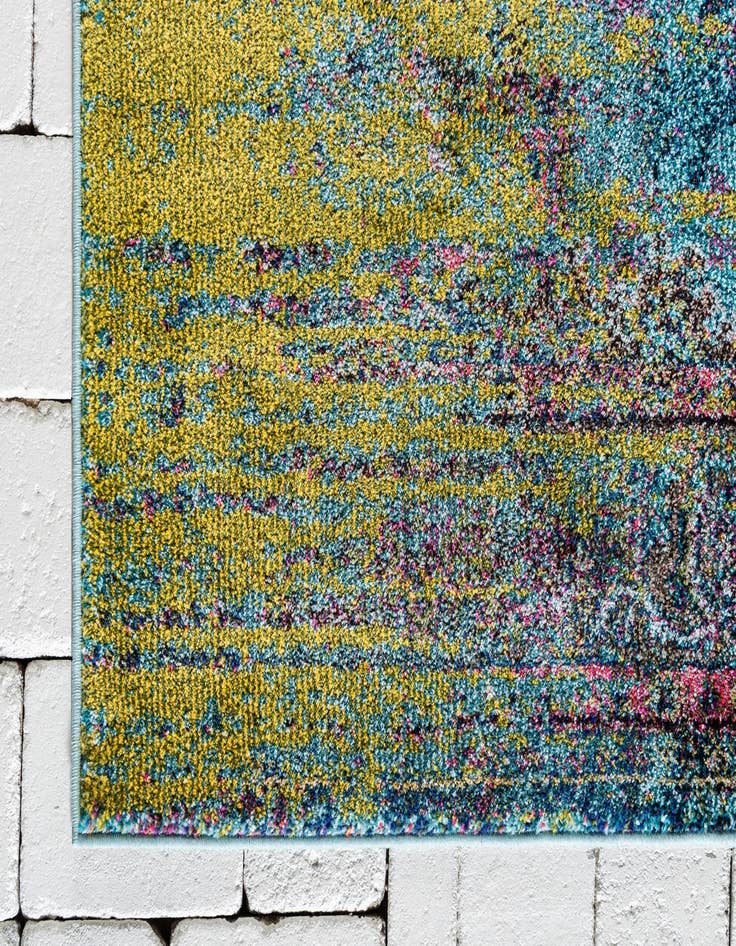 Detail image of  2' 7 x 10'  Washable Carnevale Runner Rug