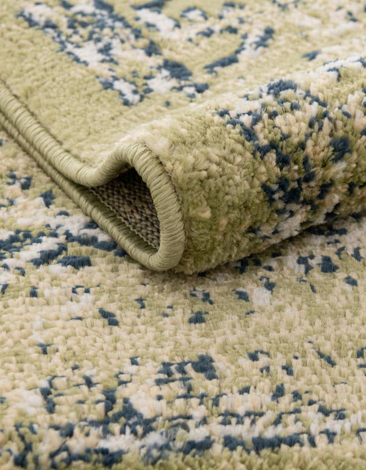 Detail image of  2' 7 x 10' Charleston Runner Rug