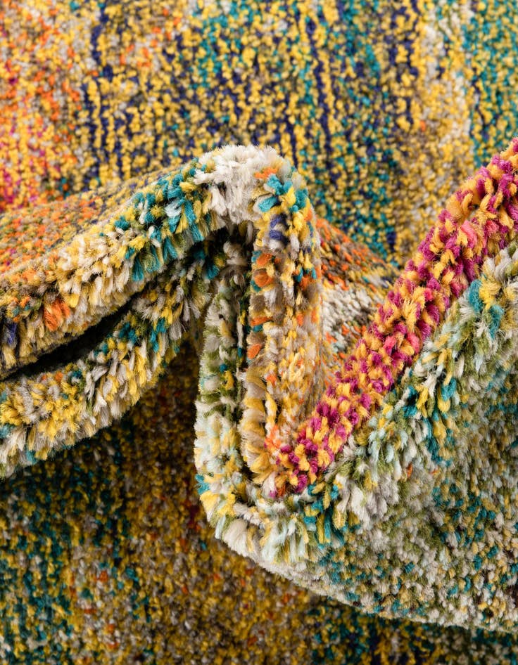 Detail image of  2' 7 x 12'  Washable Haerfest Runner Rug