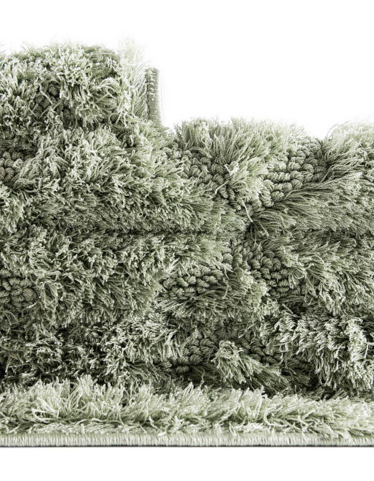 Detail image of  2' x 6' 9 Lattice Shag Runner Rug