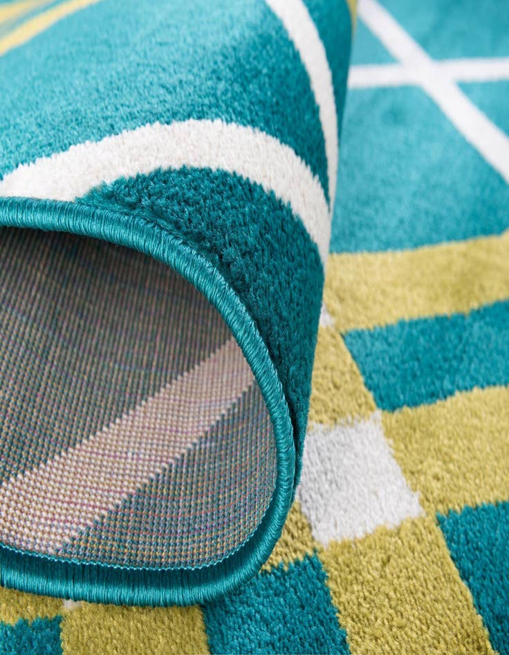 Detail image of Jane Seymour 2' x 6' Open Hearts Runner Rug