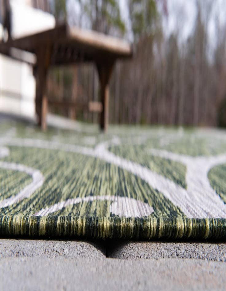 Detail image of  2' x 6'  Washable Botanical Indoor / Outdoor Runner Rug