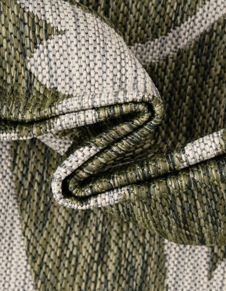 Detail image of  2' x 6'  Washable Botanical Indoor / Outdoor Runner Rug