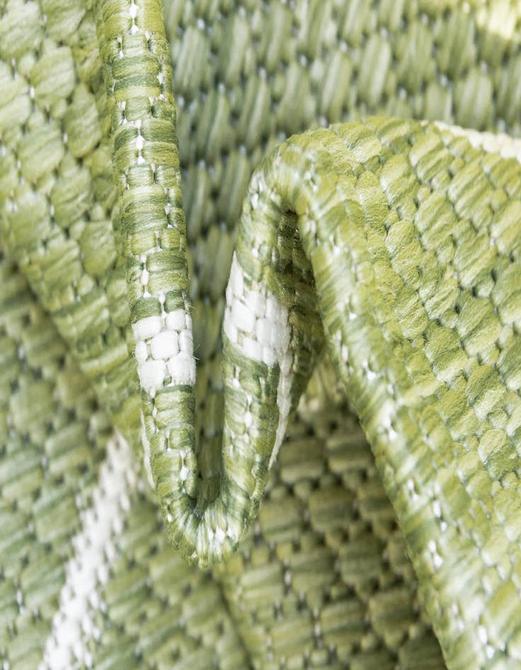 Detail image of  2' x 6'  Washable Lattice Indoor / Outdoor Runner Rug