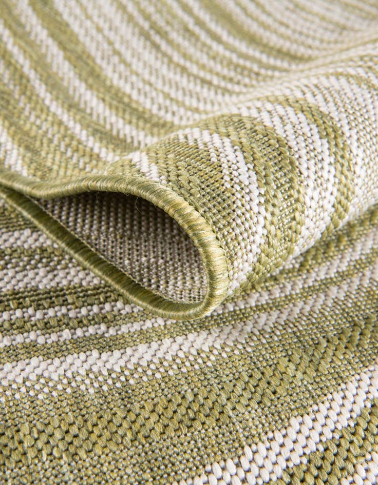 Detail image of  2' x 6'  Washable Modern Indoor / Outdoor Runner Rug