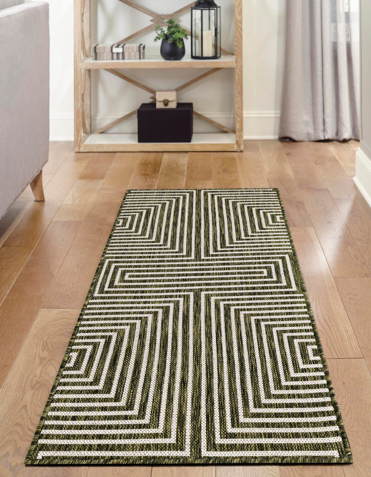 Green 2' x 6' Modern Indoor / Outdoor Runner Rug | Rugs.com