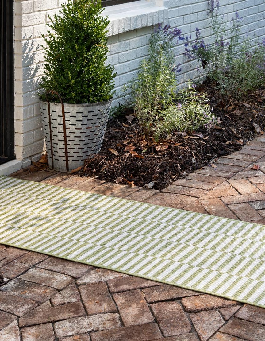 Green 2' 7 x 10' Ribbon Indoor / Outdoor Runner Rug | Rugs.com