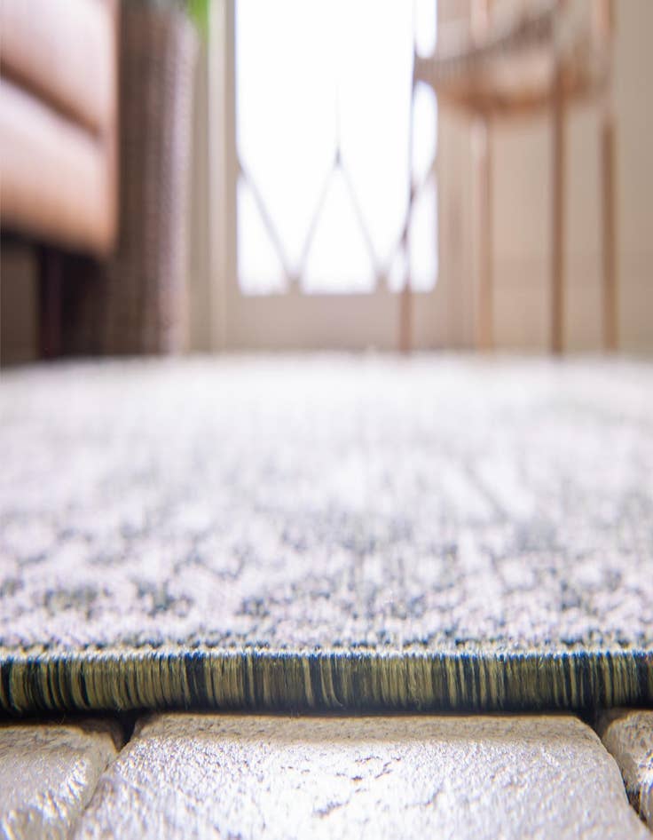 Detail image of  2' x 6'  Washable Traditional Indoor / Outdoor Runner Rug