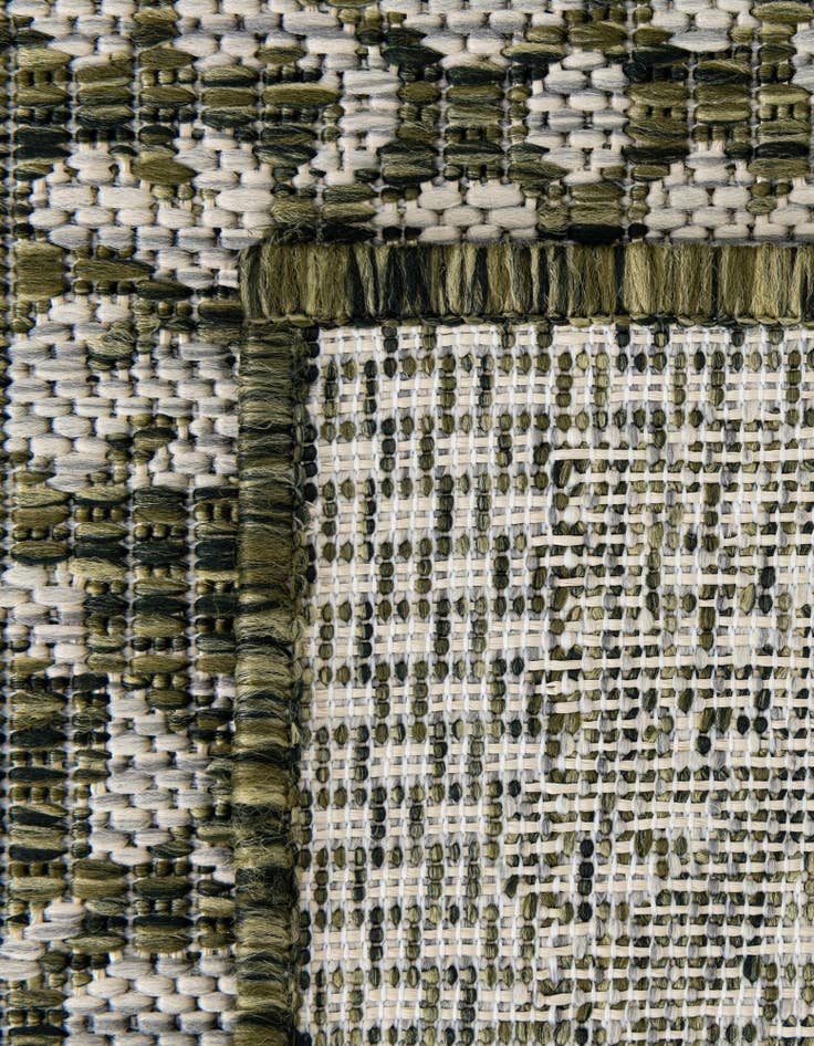 Detail image of  2' x 6'  Washable Traditional Indoor / Outdoor Runner Rug