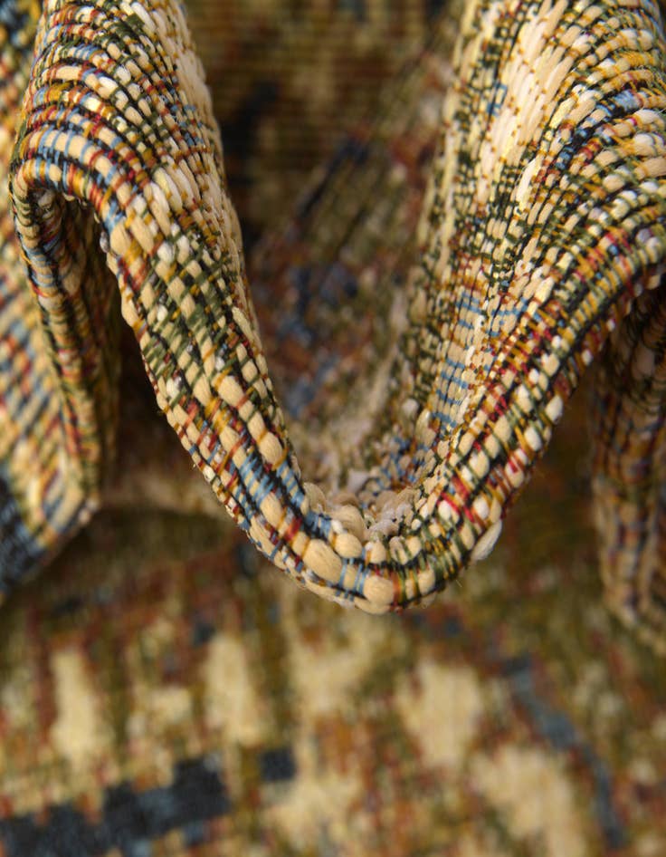 Detail image of  2' 7 x 5' 3  Washable Traditional Indoor / Outdoor Runner Rug