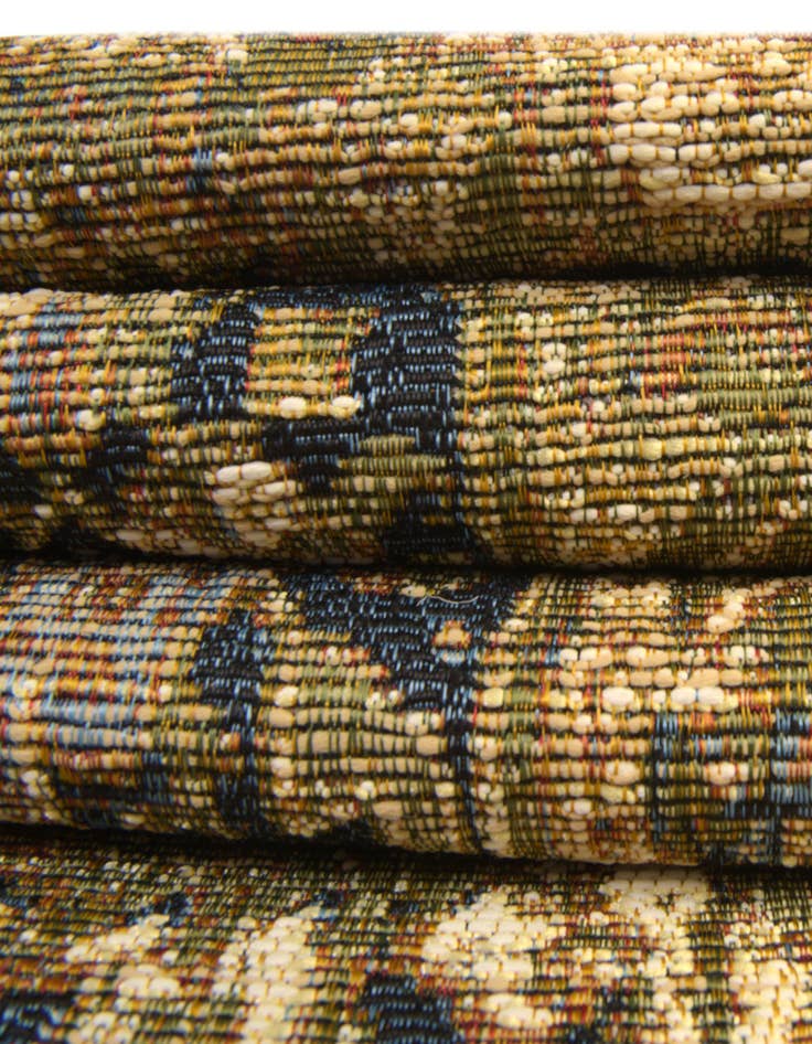 Detail image of  2' 7 x 5' 3  Washable Traditional Indoor / Outdoor Runner Rug