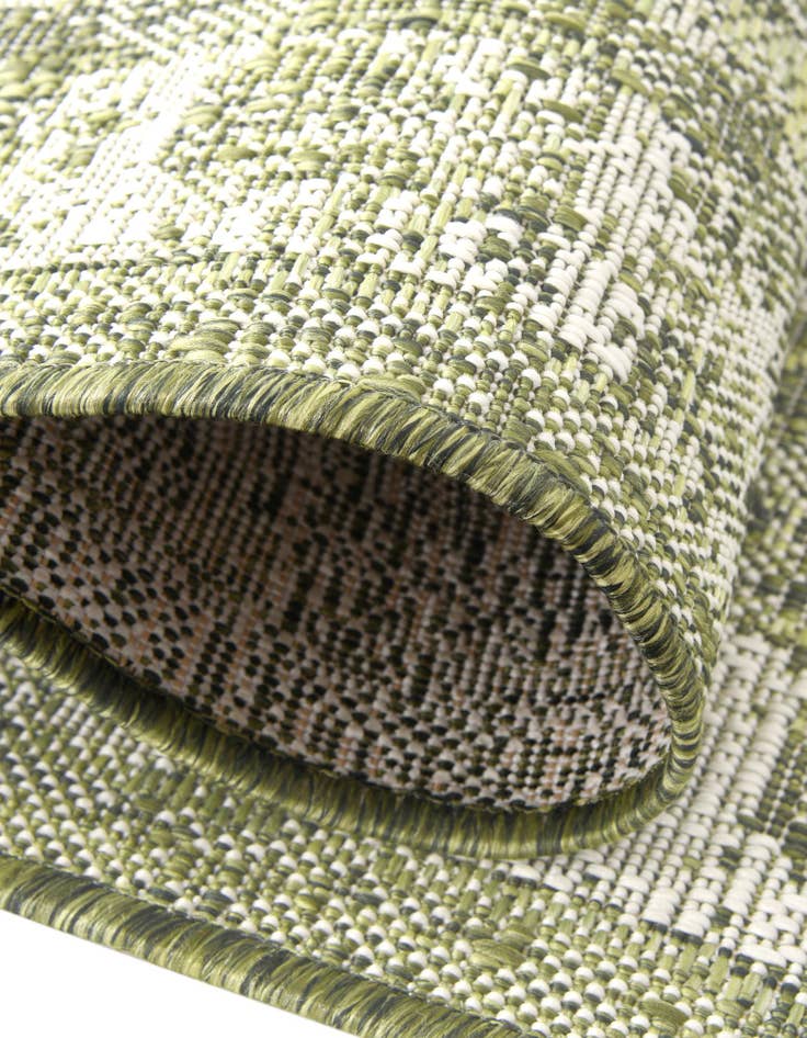 Detail image of  2' 7 x 12'  Washable Traditional Indoor / Outdoor Runner Rug