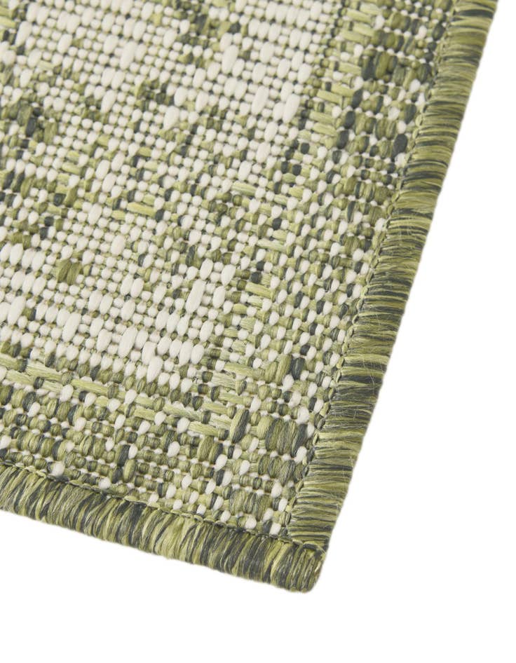 Detail image of  2' 7 x 12'  Washable Traditional Indoor / Outdoor Runner Rug