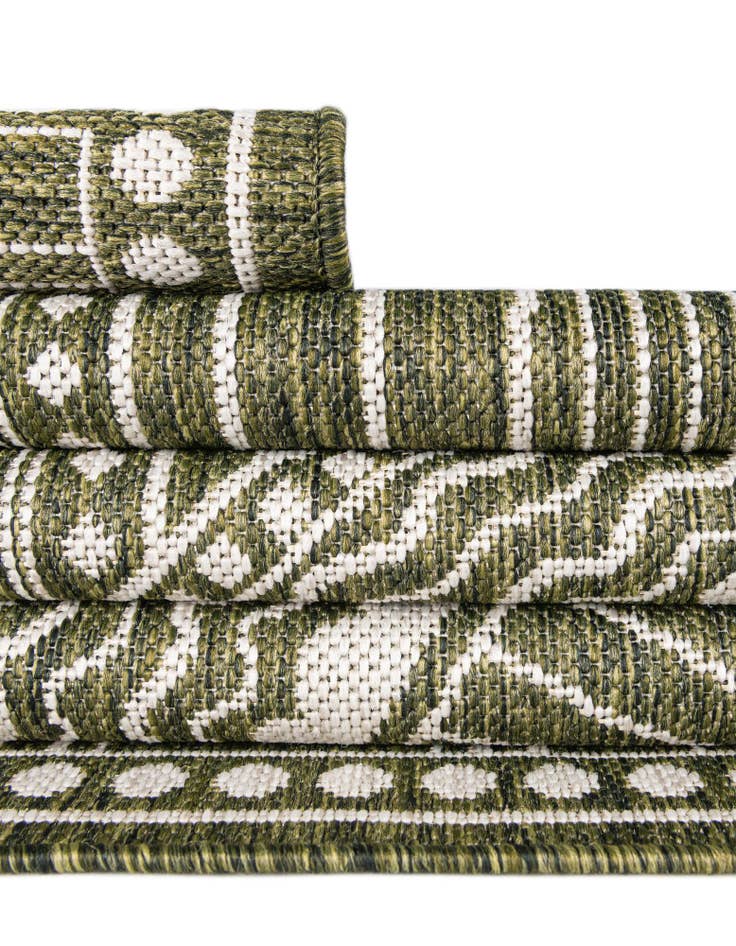 Detail image of  2' x 8'  Washable Traditional Indoor / Outdoor Runner Rug