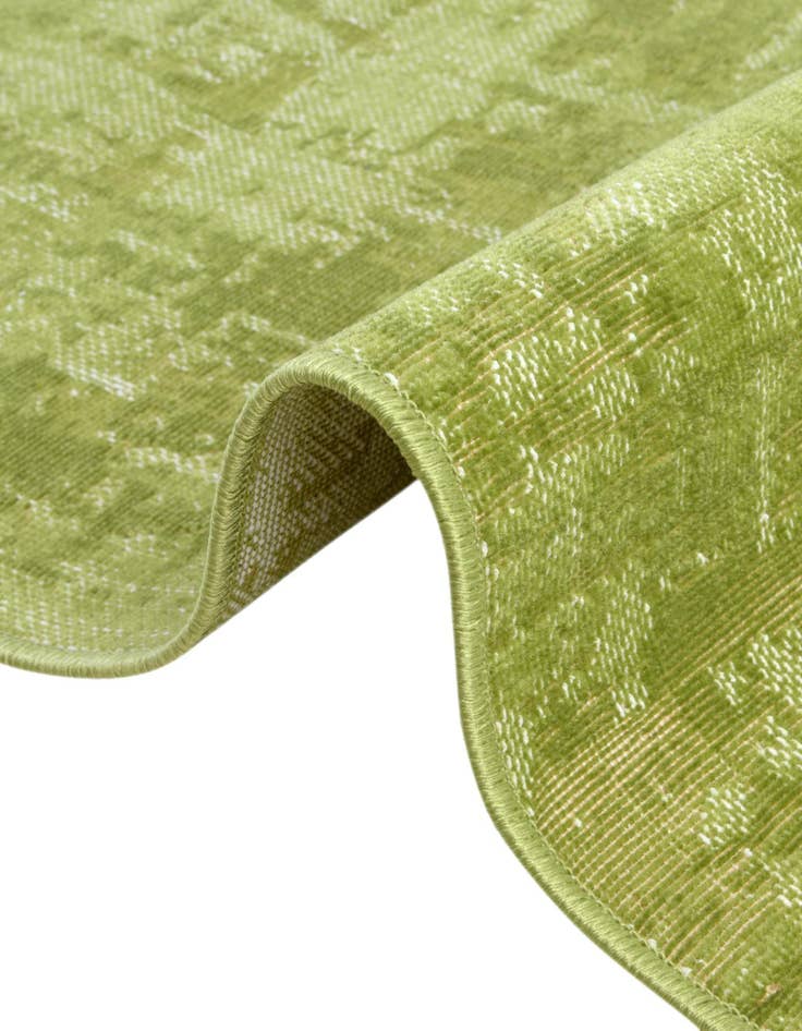 Detail image of  2' 7 x 10' Valencia Runner Rug