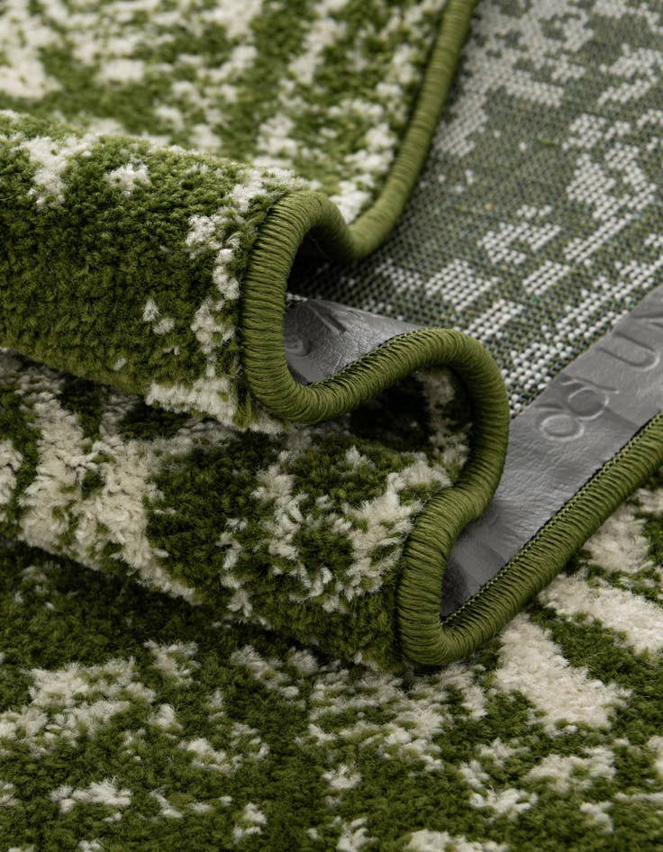 Detail image of  5' 3 x 5' 3 Arlington Square Rug