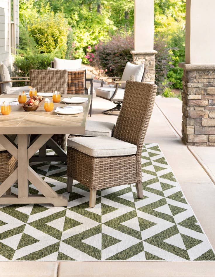 Detail image of  7' 10 x 7' 10  Washable Jill Zarin Napa Indoor / Outdoor Square Rug