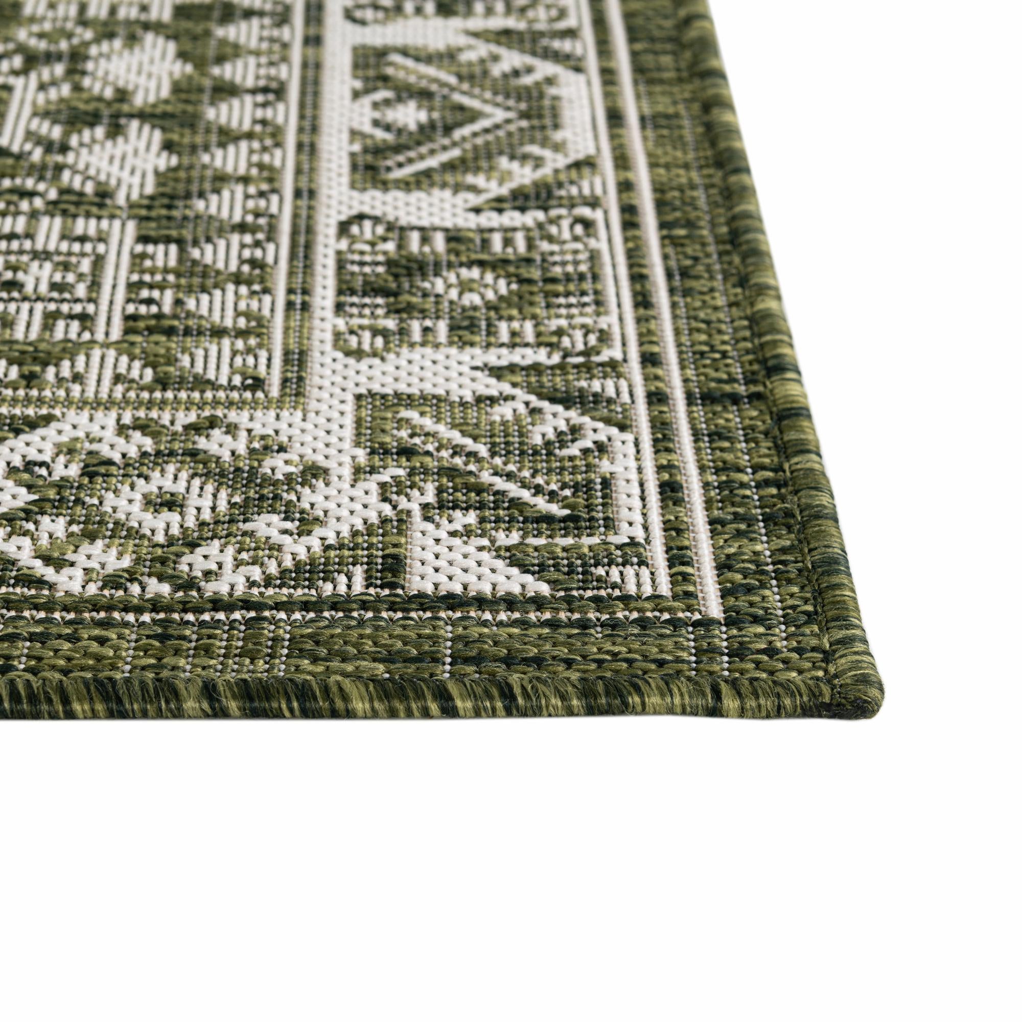 Green 7' 10 x 7' 10 Aztec Indoor / Outdoor Square Rug | Rugs.com