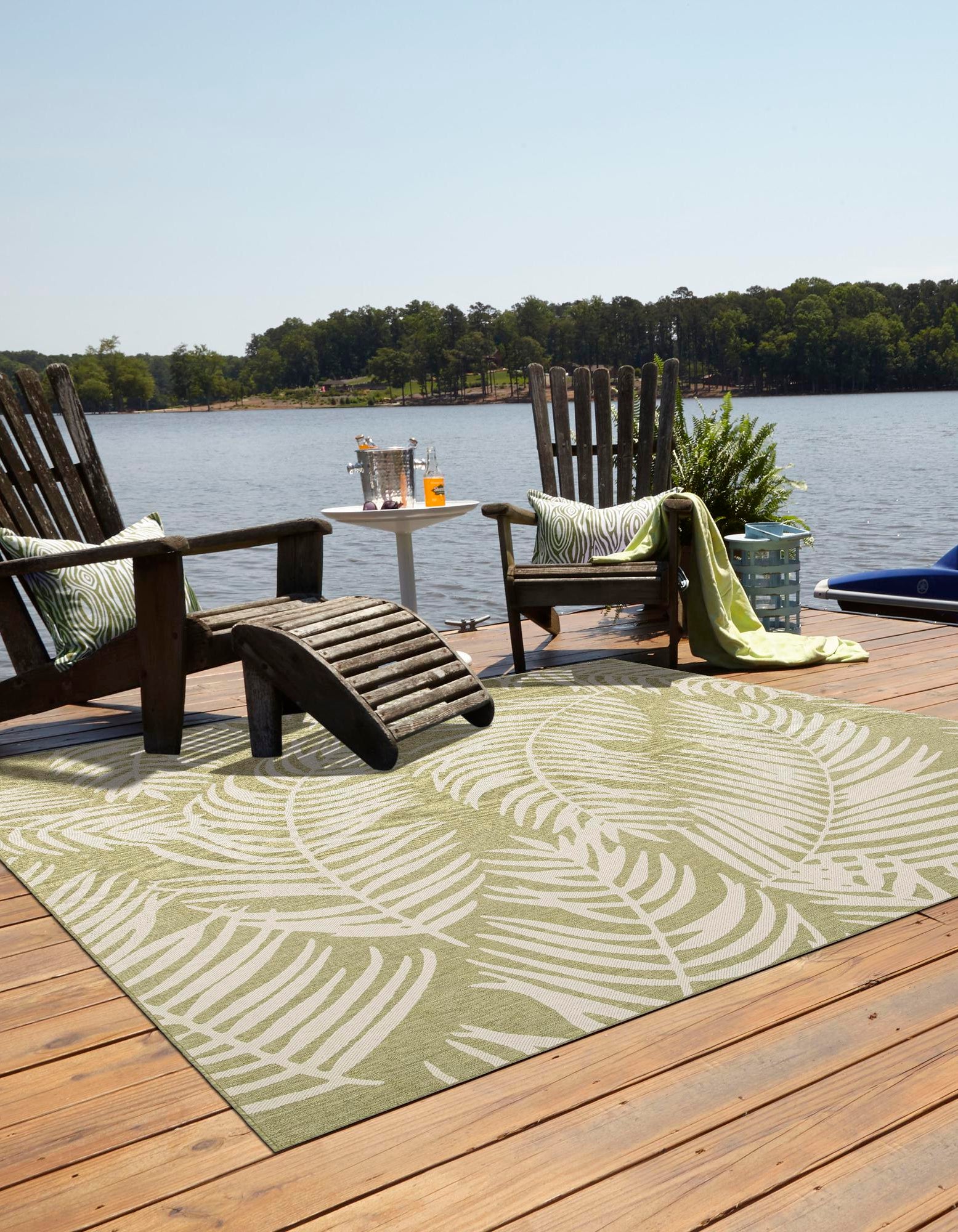 Green 6' x 6' Botanical Indoor / Outdoor Square Rug | Rugs.com