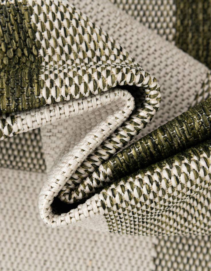 Detail image of  10' x 10'  Washable Checkered Indoor / Outdoor Square Rug