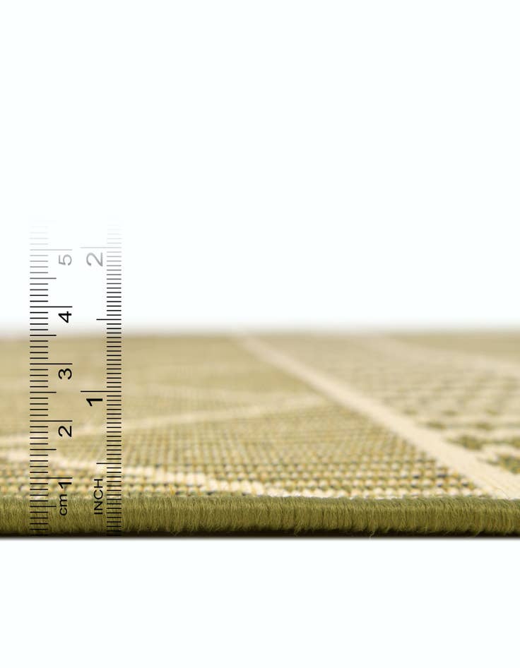 Detail image of  6' x 6'  Washable Lattice Indoor / Outdoor Square Rug