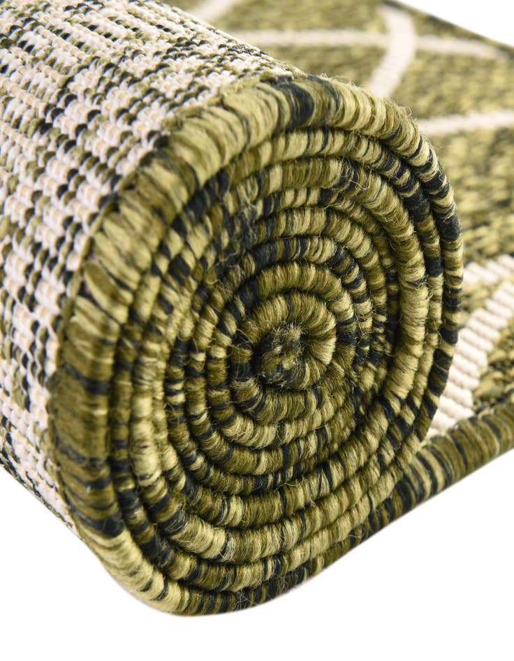 Detail image of  10' x 10'  Washable Lattice Indoor / Outdoor Square Rug