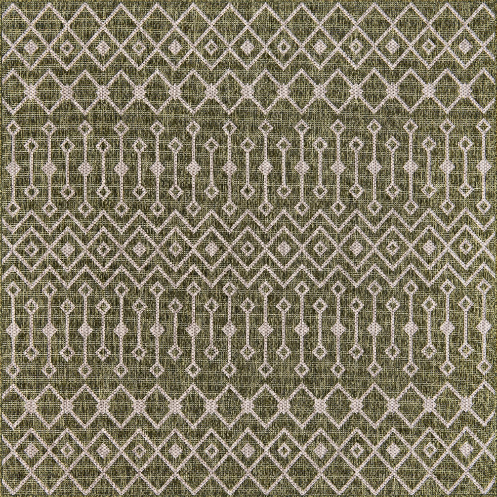  7' 10 x 7' 10  Washable Lattice Indoor / Outdoor Square Rug