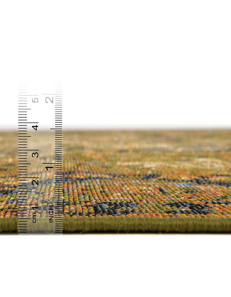 Detail image of  6' x 6'  Washable Traditional Indoor / Outdoor Square Rug