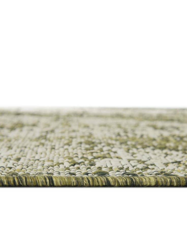 Detail image of  5' 3 x 5' 3  Washable Traditional Indoor / Outdoor Square Rug