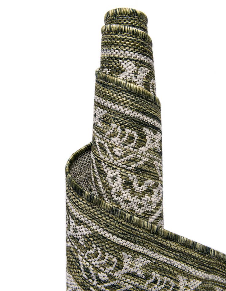 Detail image of  10' x 10'  Washable Traditional Indoor / Outdoor Square Rug