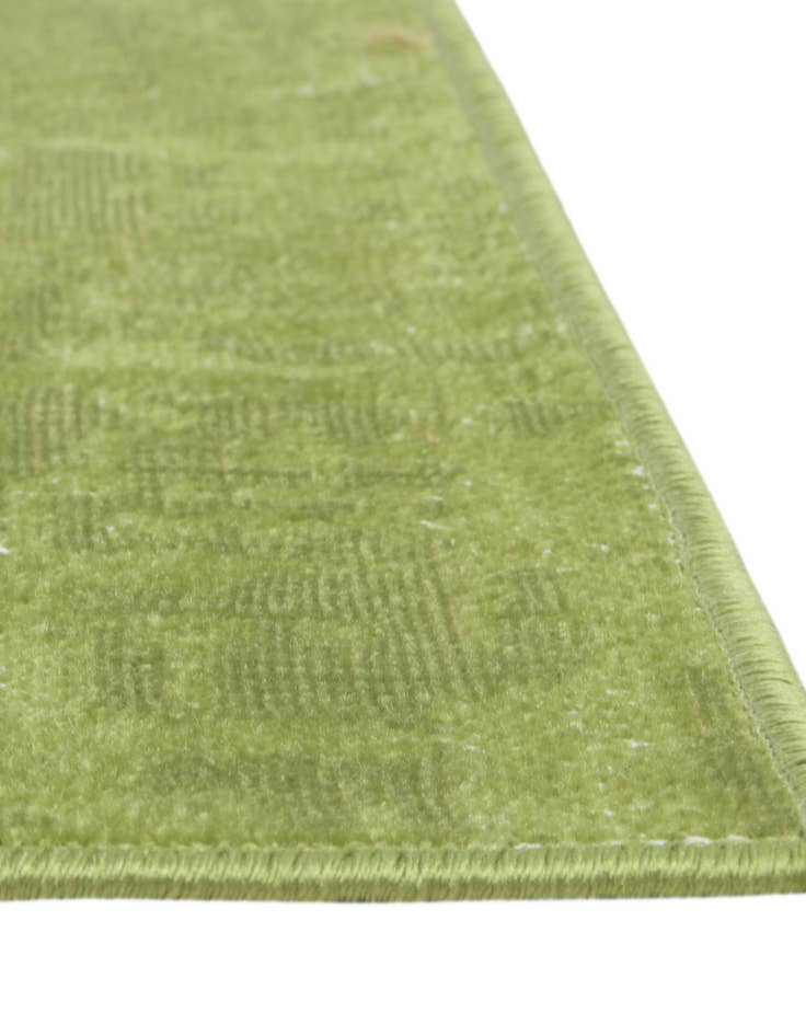 Detail image of  7' 10 x 7' 10 Valencia Square Rug