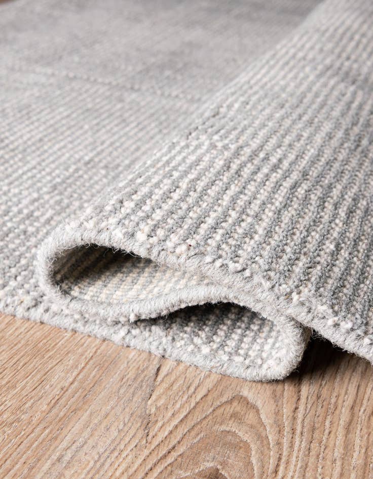 Detail image of  5' 1 x 5' 1  Hand Woven Jill Zarin English Manor Wool Square Rug