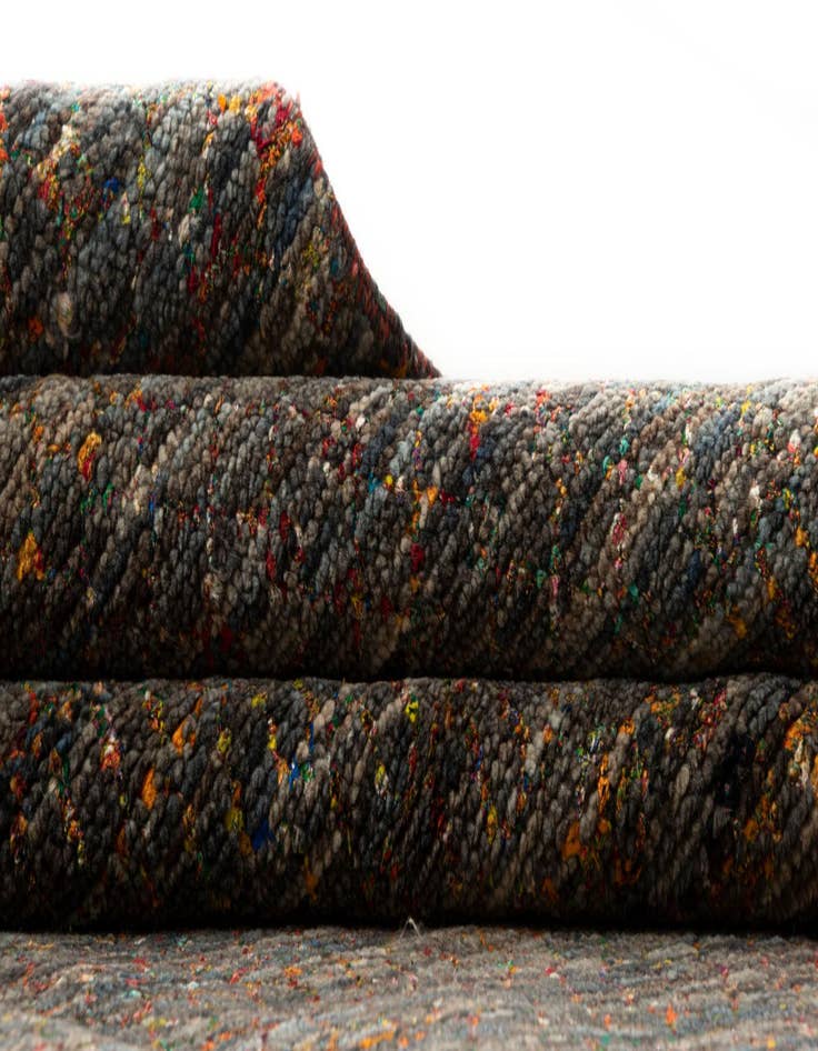 Detail image of  9' x 12' 2 Agra Wool Rug