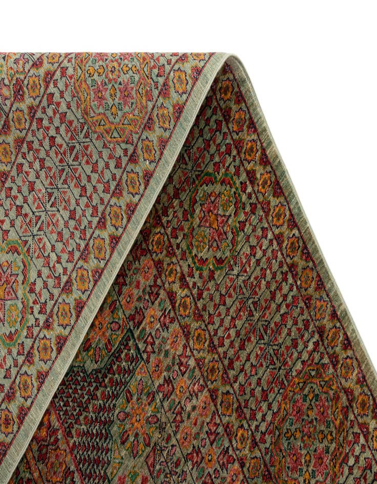 Detail image of  6' 8 x 9' 4 Amina Rug