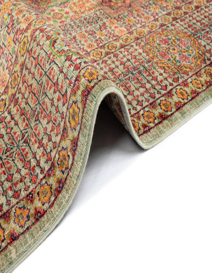 Detail image of  6' 8 x 9' 4 Amina Rug